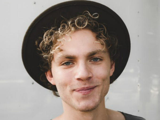 These guys are rockstars.  We had a big job, 7 tree removals, 4 cleanings and they just knocked it out the park.  So professional, friendly, responsive - just great. They even needed to access our neighbors driveway to clean up two trees 